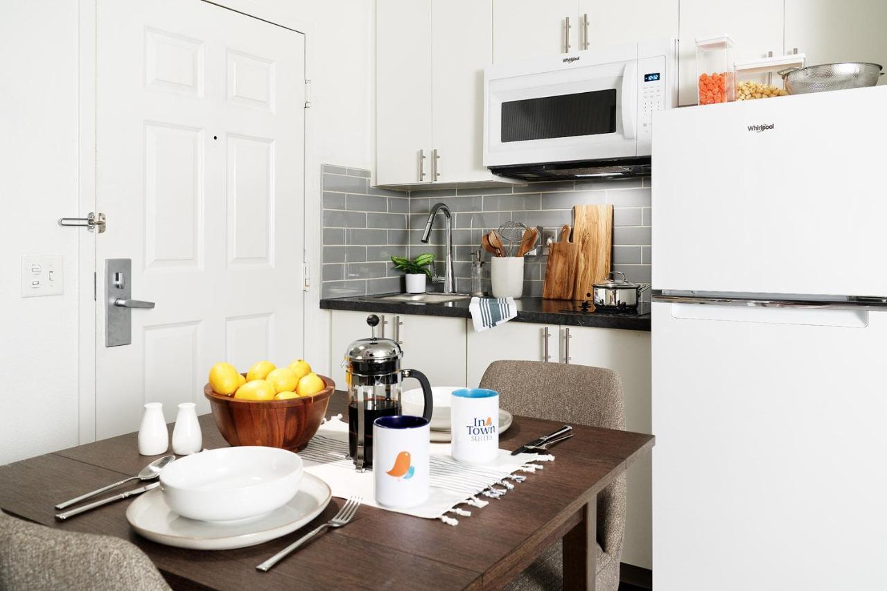 Intown Suites Extended Stay Select Atlanta Ga - Мороу Екстериор снимка