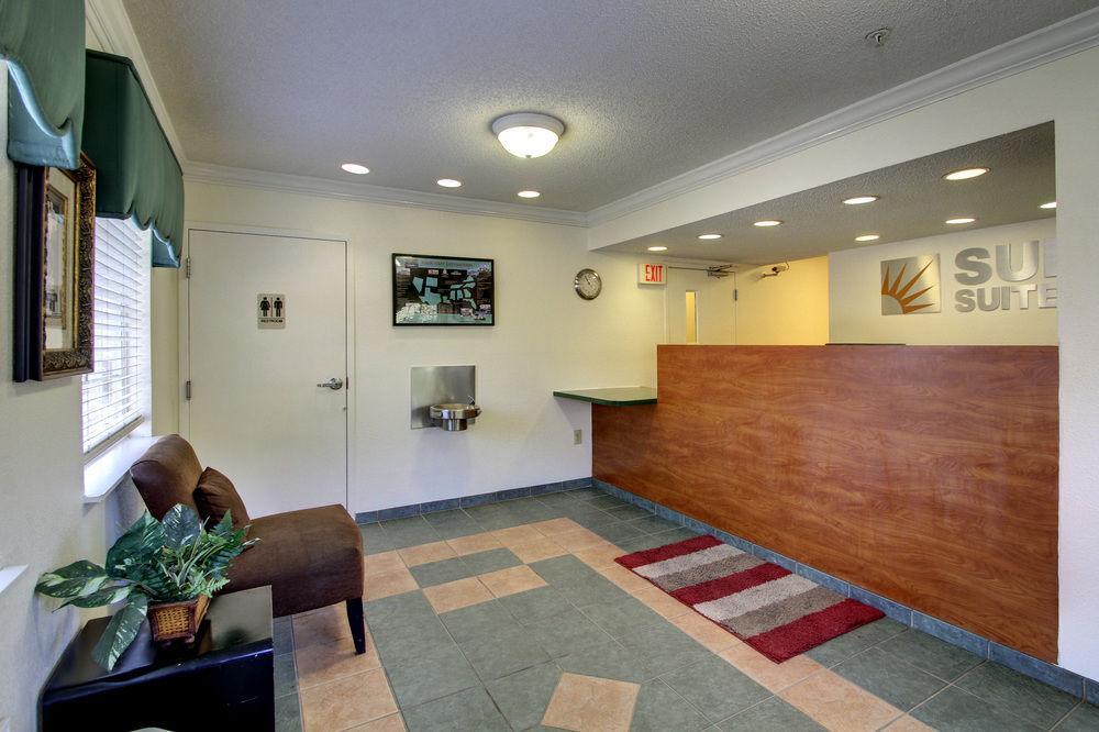 Intown Suites Extended Stay Select Atlanta Ga - Мороу Екстериор снимка