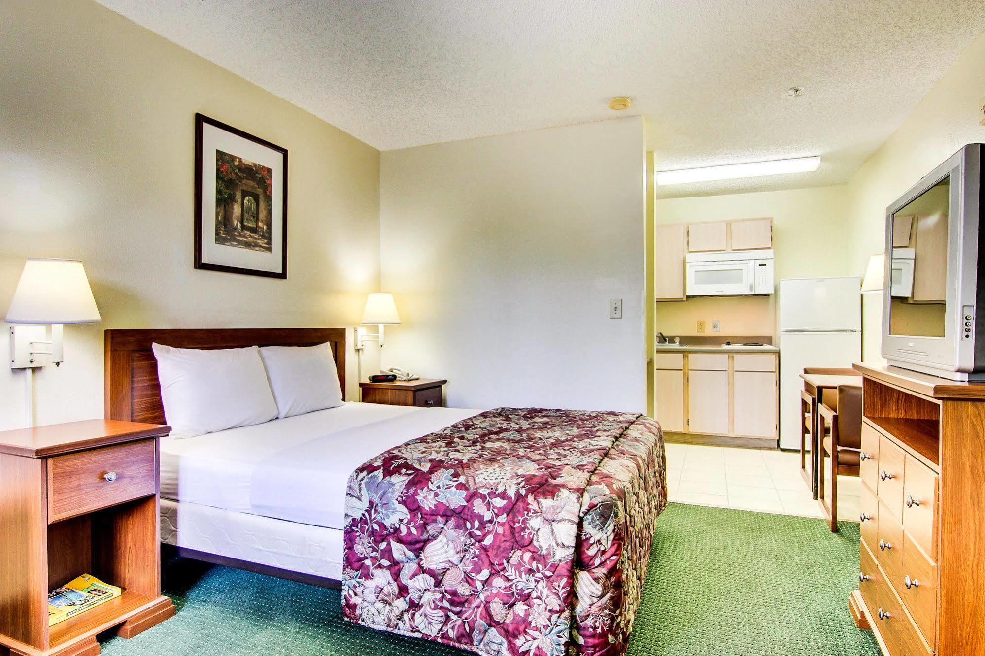 Intown Suites Extended Stay Select Atlanta Ga - Мороу Екстериор снимка