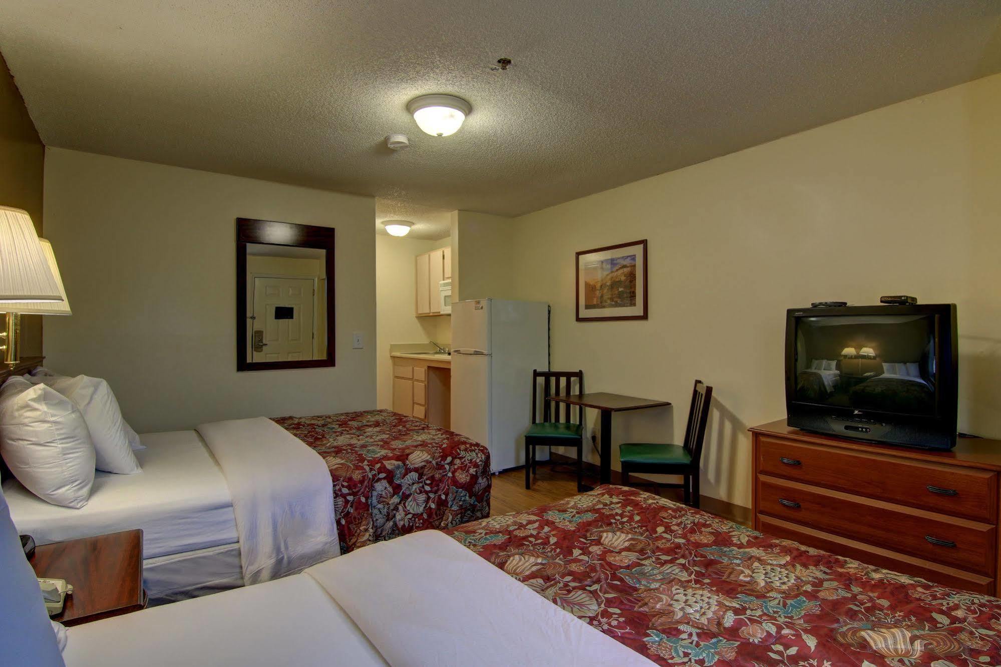 Intown Suites Extended Stay Select Atlanta Ga - Мороу Екстериор снимка