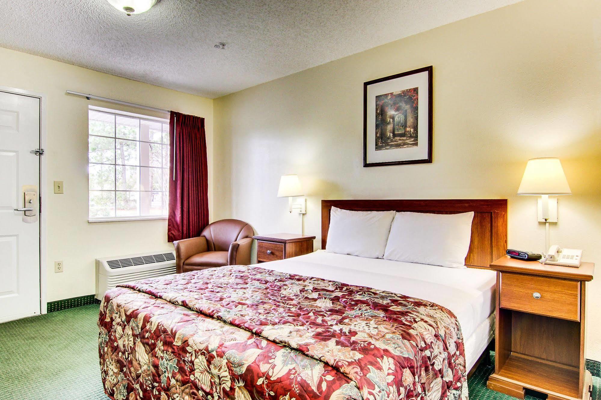 Intown Suites Extended Stay Select Atlanta Ga - Мороу Екстериор снимка